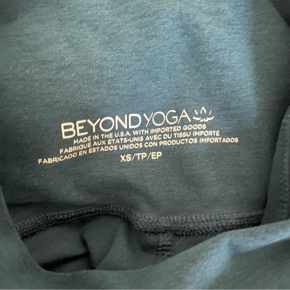 Beyond Yoga Spacedye Out Of Pocket High Waisted Midi Legging (size XS) - Picture 9 of 10